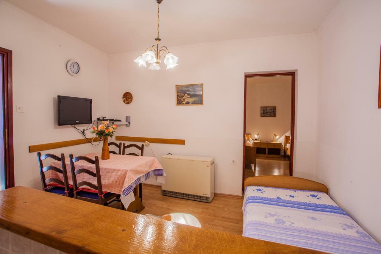 Dabovic Apartment *