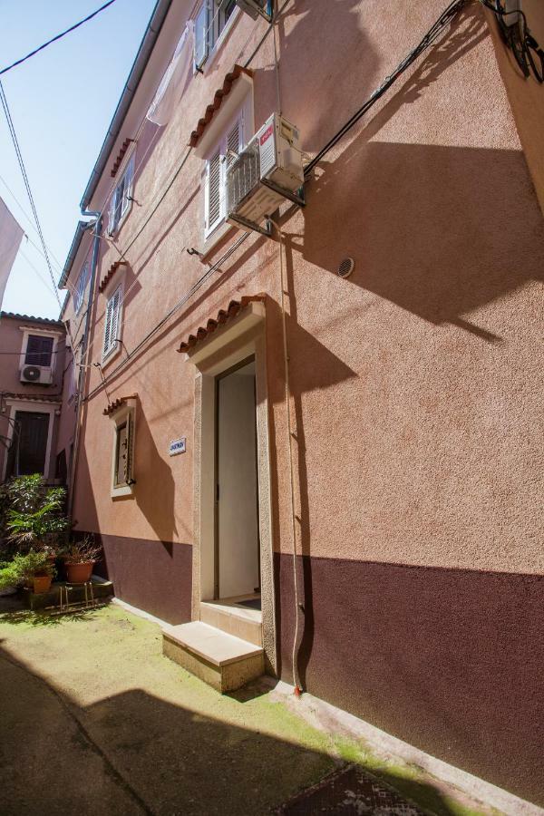 Dabovic Apartment Cres